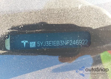 2022 Tesla Model 3 Long Range Dual Motor All-Wheel Drive z USA, uszkodzony, nr VIN 5YJ3E1EB3NF246922